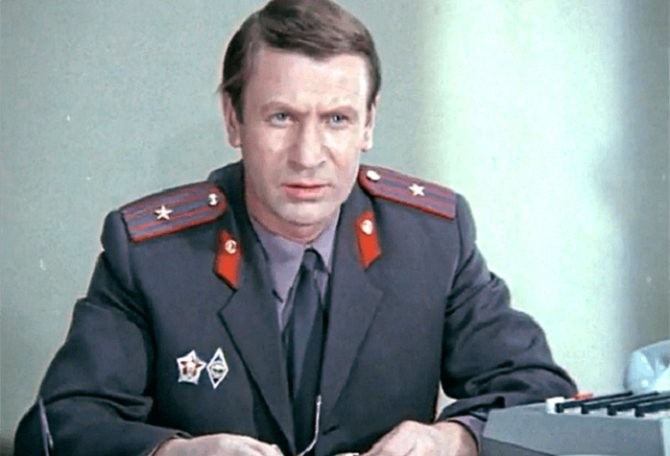 В «Сержанте милиции» майор Григорьев в исполнении Краско помог молодому офицеру раскрыть преступление