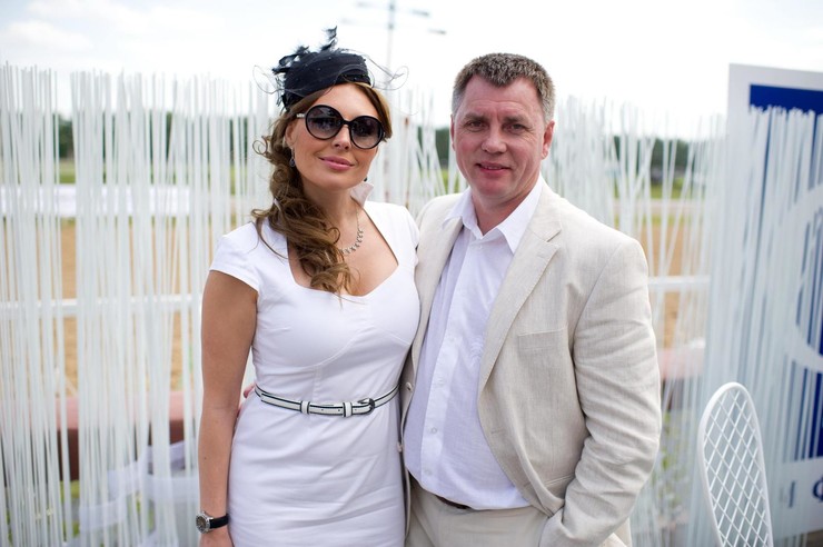 В браке с Николаем Борисовым актриса прожила более семи лет