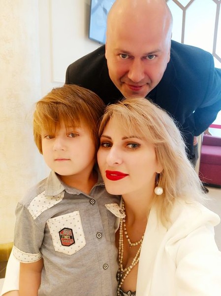 Дмитрий Михеев с женой