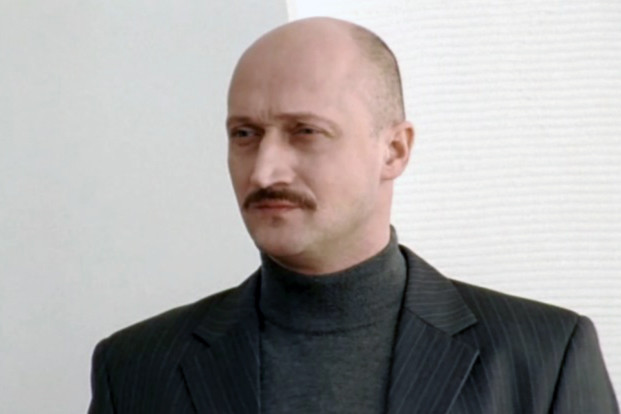 В сериале Куценко появляется с нетипичными для него усами